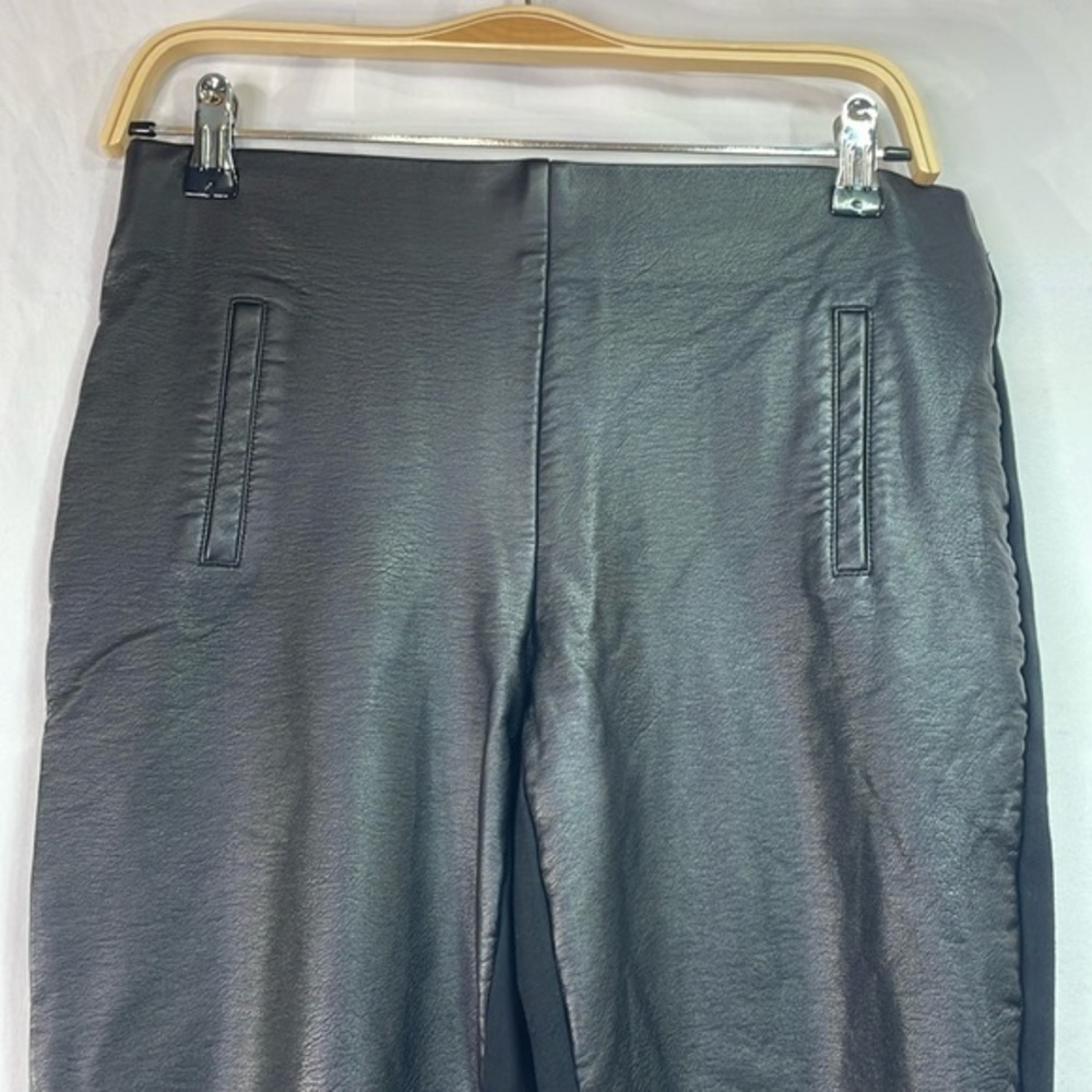 🛹 Chico’s faux leather front -knit on the back pull on pants